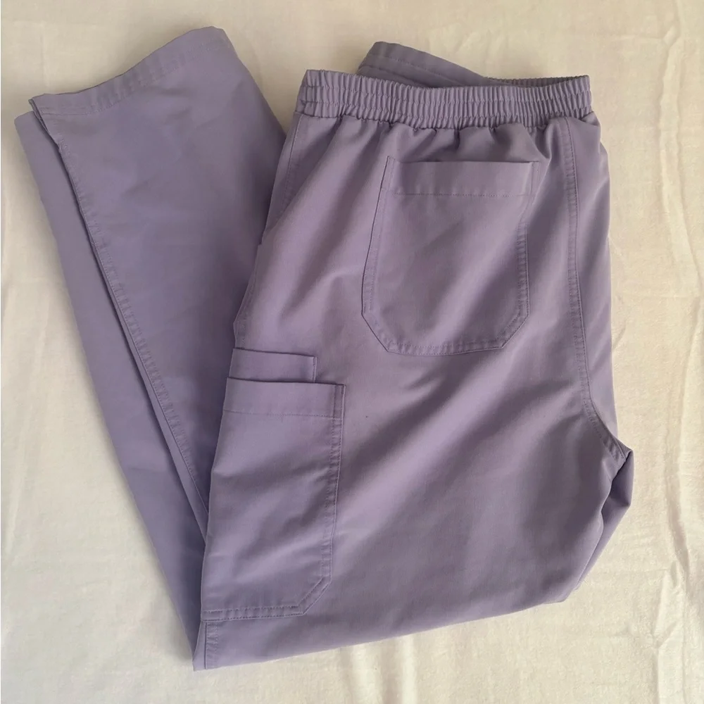 Figs Women's Lavender Dew Scrub Set - TECHNICAL COLLECTION - Picture 7 of 11